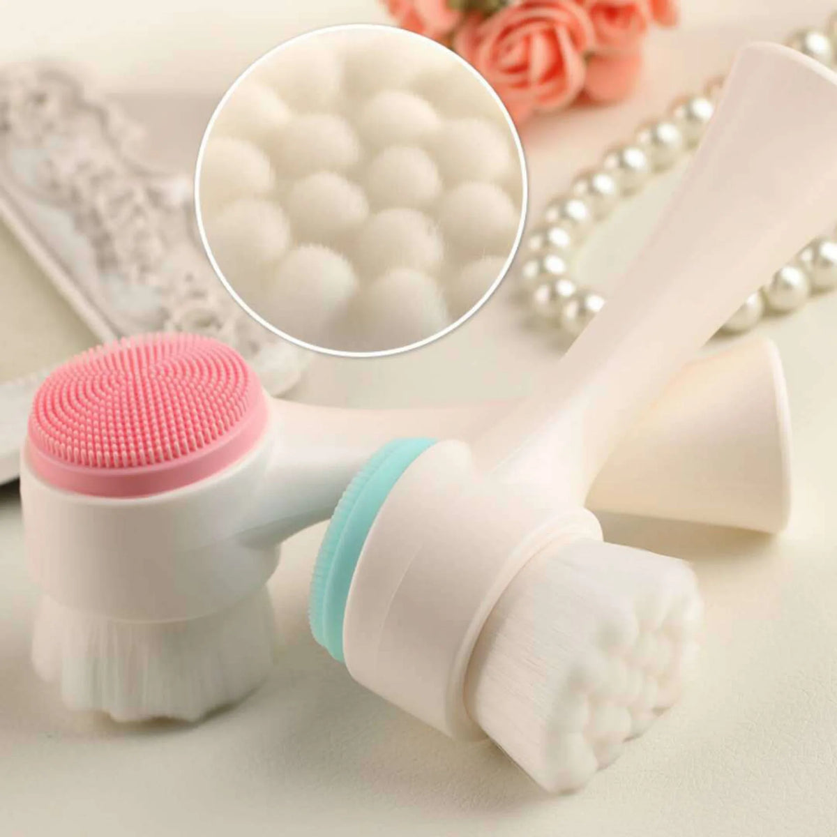 Double-Sided Silicone Facial Cleansing & Exfoliating Brush